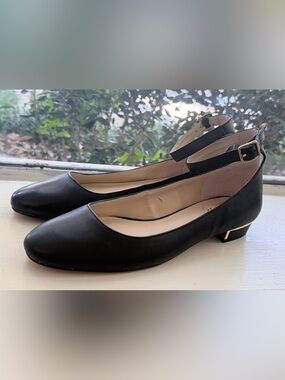 Vince Camuto Black Ankle-Strap Leather Flats